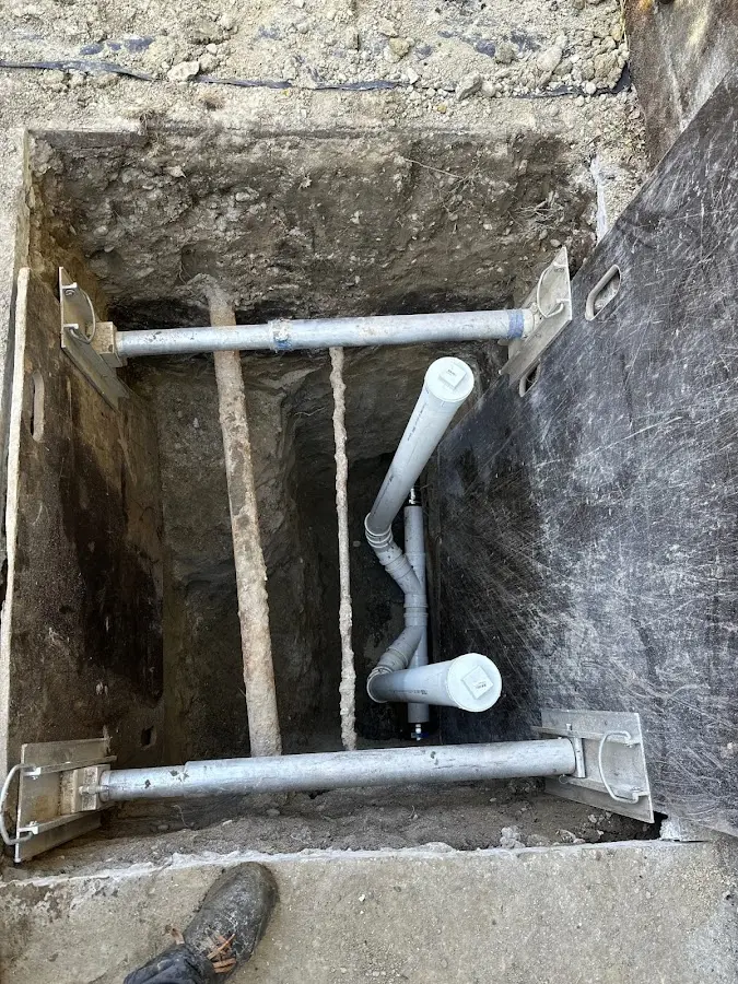 Experienced plumber completing Gas Line Repair work in Cromwell
